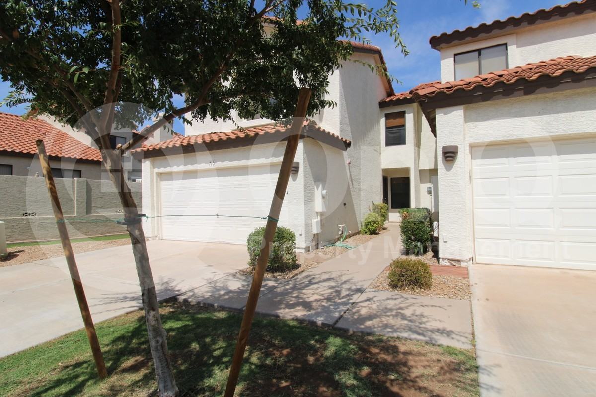 710 S Saint Martin Dr - Photo 2 of 25