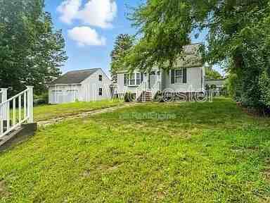 178 Massasoit Rd - Photo 3 of 30