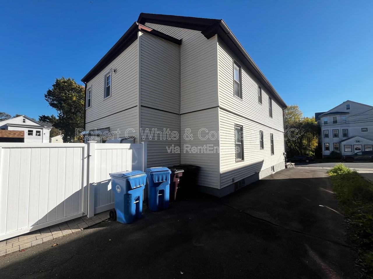 19 Pulaski St #2 - Photo 4 of 23