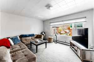 featured image of 52 High Street #1