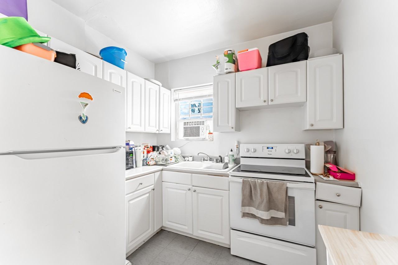 52 High St #1 - Photo 4 of 13