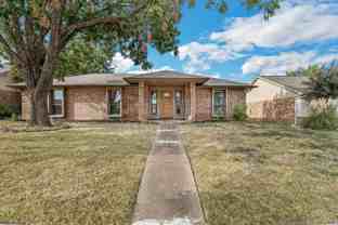 2804 Red River St - Photo 1 of 1