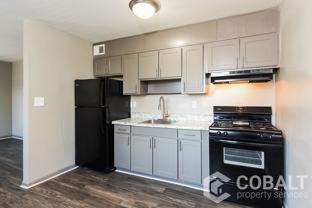 2124 Park Ter #4 - Photo 1 of 1