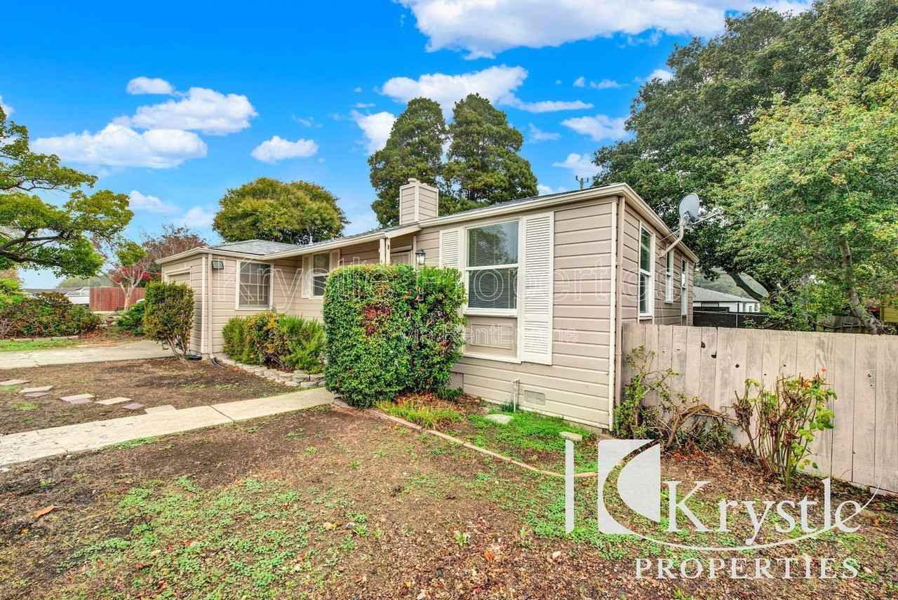 1047 Valle Vista Avenue - Photo 4 of 22