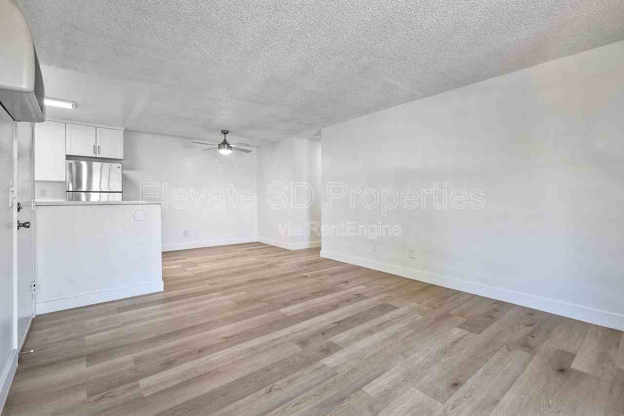 9356 Creekside Ct #51 - Photo 2 of 42