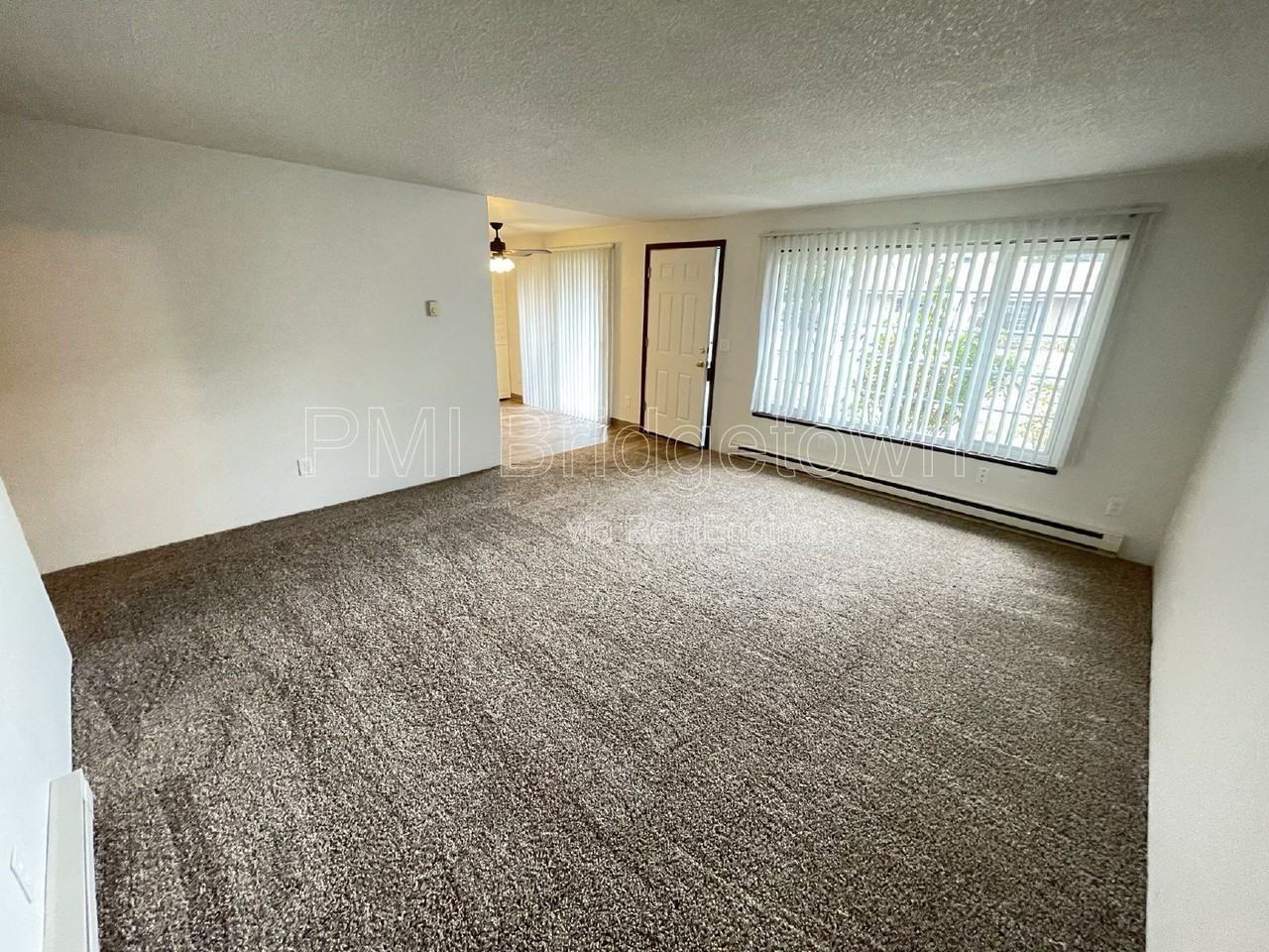 4821 Ne Prescott St - Photo 4 of 12