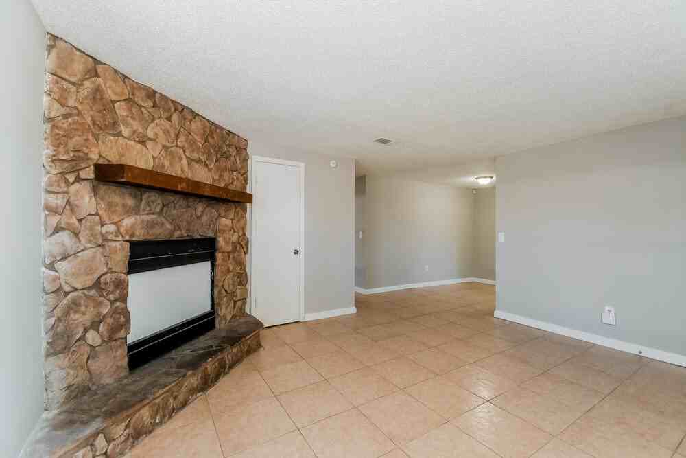 7651 Mccowan Dr - Photo 5 of 16