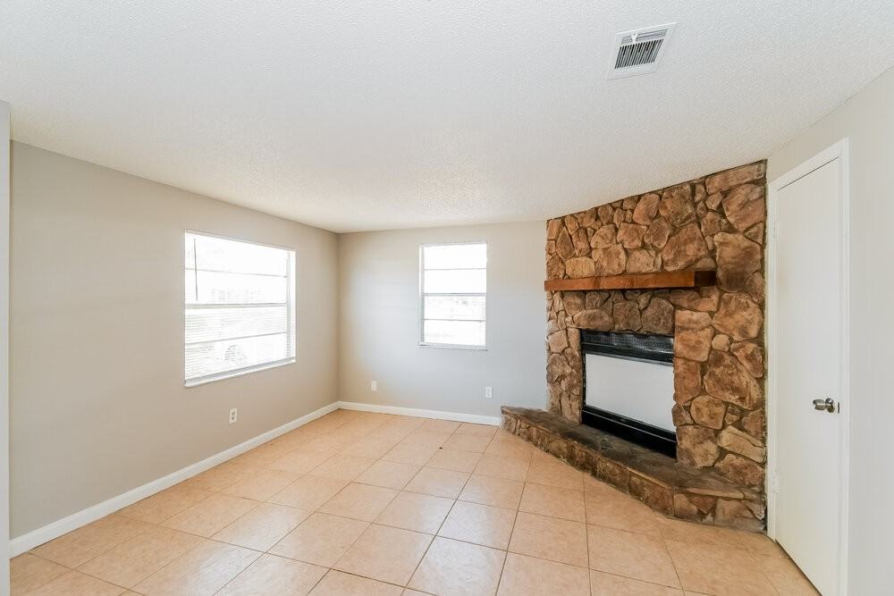 7651 Mccowan Dr - Photo 6 of 16