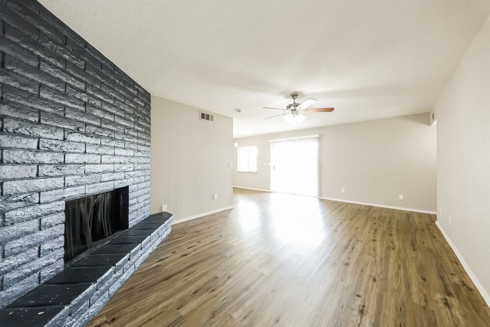 4124 North 106th Avenue - Photo 3 of 16