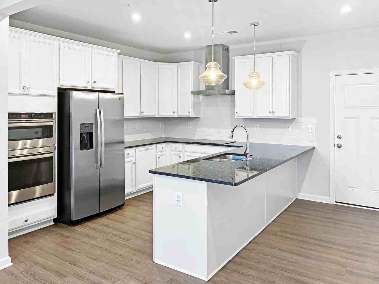 719 Mccormick Farm Dr - Photo 2 of 17