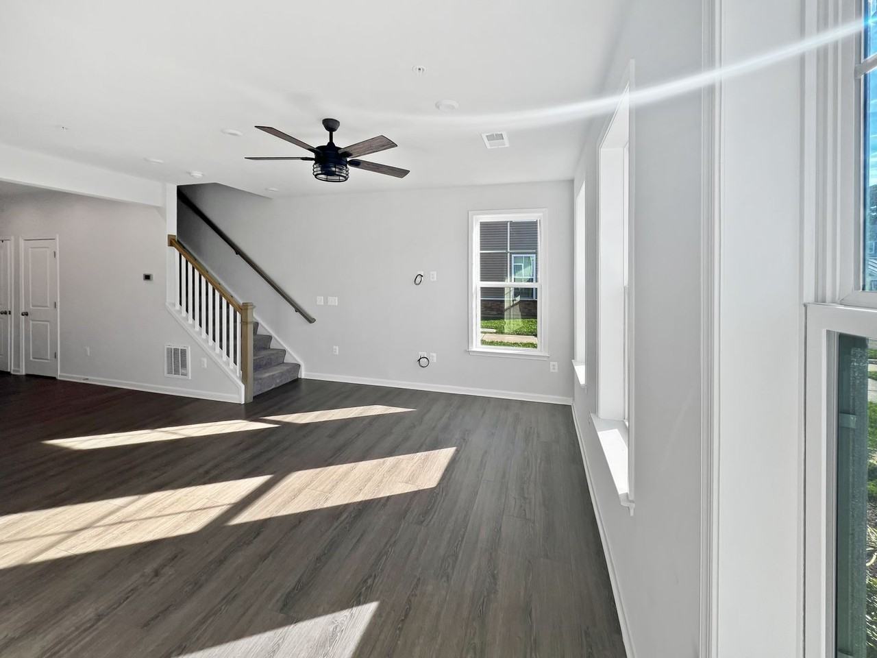 719 Mccormick Farm Dr - Photo 5 of 17