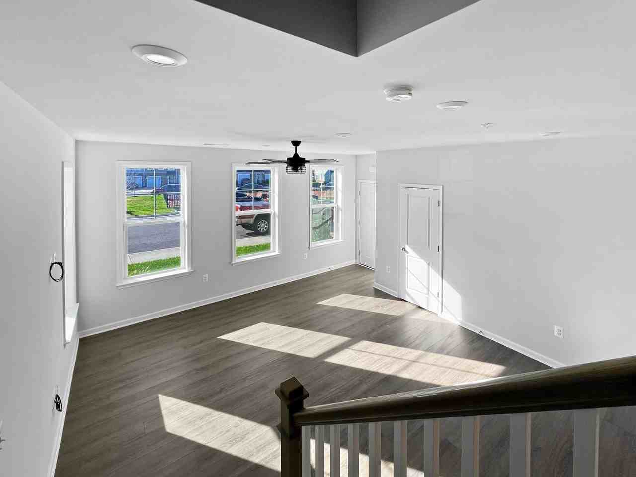 719 Mccormick Farm Dr - Photo 6 of 17