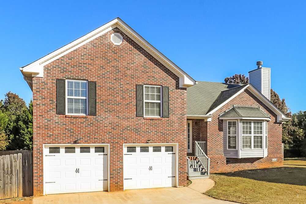 503 Bentley Way - Photo 5 of 18