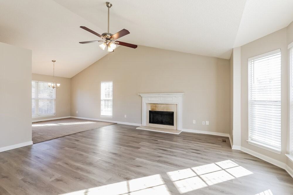 503 Bentley Way - Photo 7 of 18