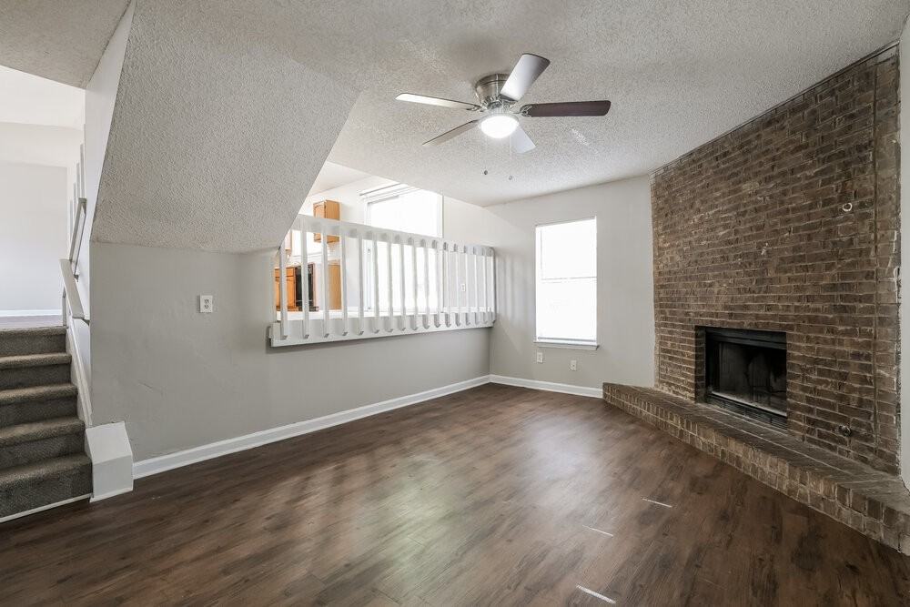 3230 Pearce Ct - Photo 5 of 17