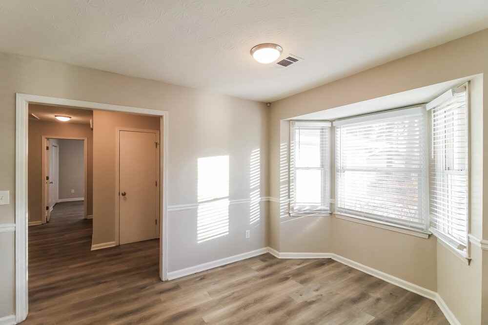 796 Greenwood Trail Southeast - Photo 7 of 15