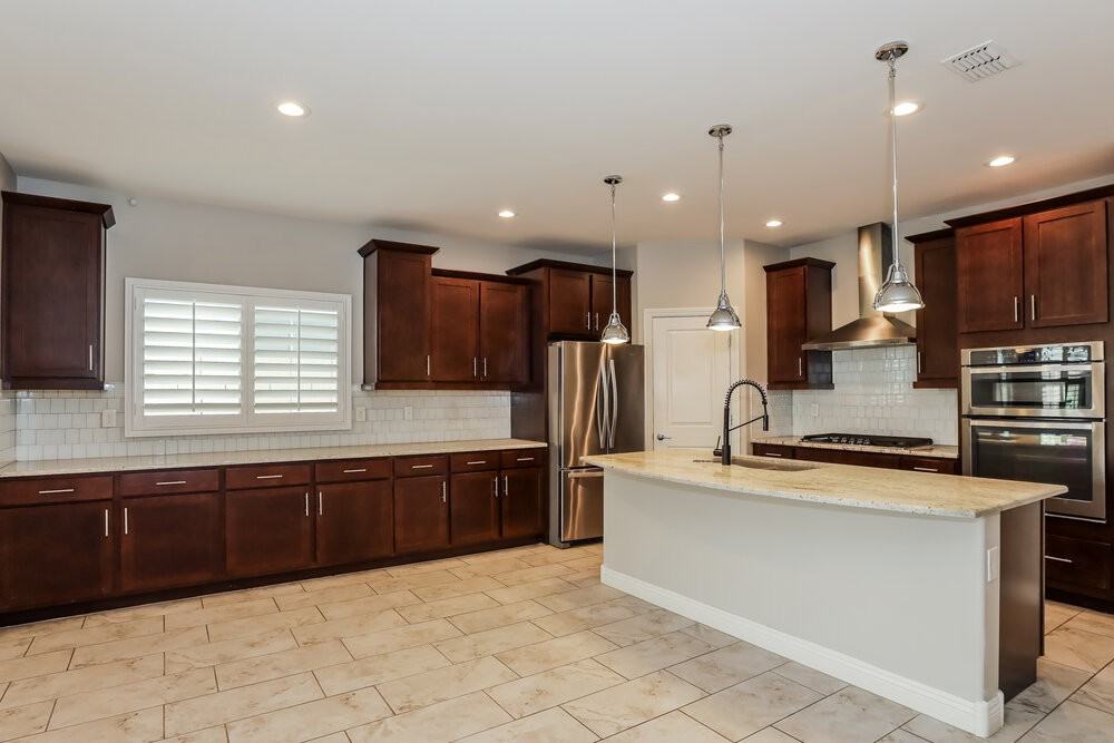 11124 E Tupelo Ave - Photo 5 of 16