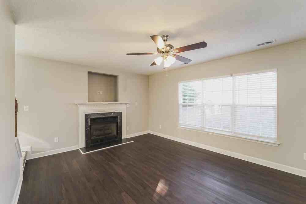 4245 Barley St Sw - Photo 5 of 17