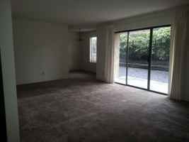 featured image of 1912 North Oakes Street