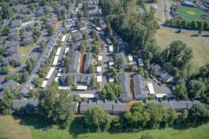 featured image of 3109 Kinsrow Avenue