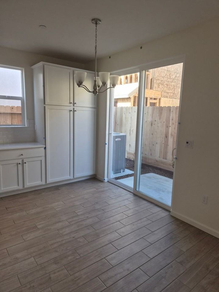 1507 Farmhouse Ln - Photo 7 of 16