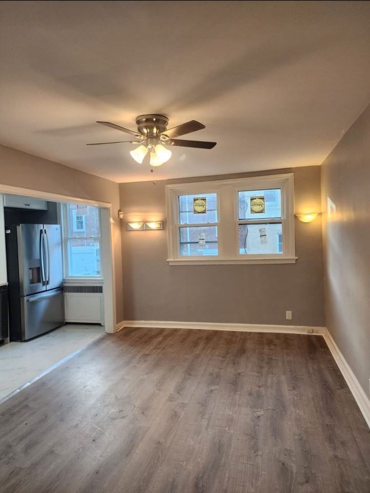 5634 North 18th Street - Photo 4 of 21