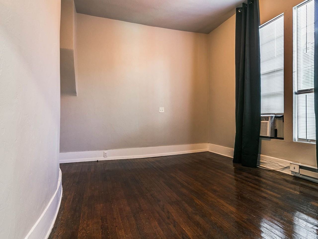 1740 NW 11th Street - Photo 6 of 35