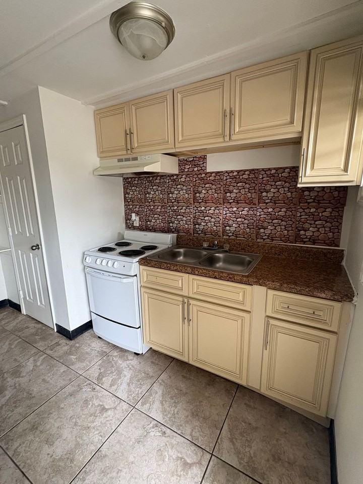 Magic Vacation Dade City - Photo 3 of 7