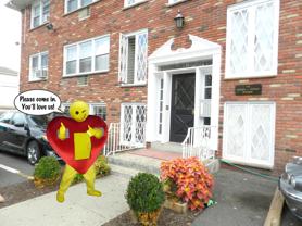 Professional Management, Modern, Large Apt and Heat/HW - Photo 1 of 1