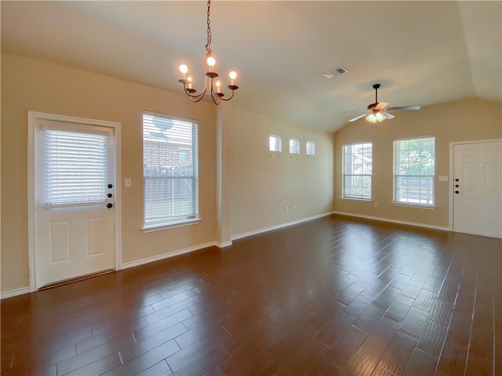 125-131 Creekside Villa Dr - Photo 3 of 16