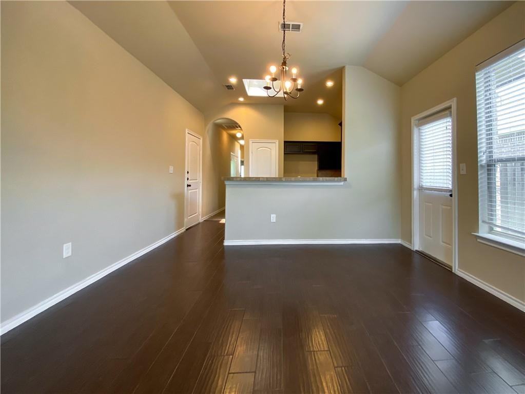 125-131 Creekside Villa Dr - Photo 4 of 16