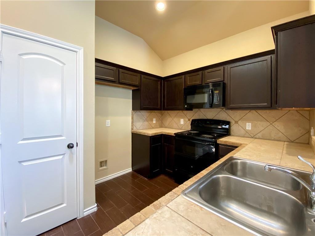 125-131 Creekside Villa Dr - Photo 5 of 16