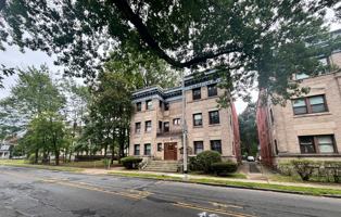 featured image of 1083 Worthington St #3L