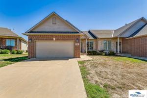 featured image of 1716 N Bedford St