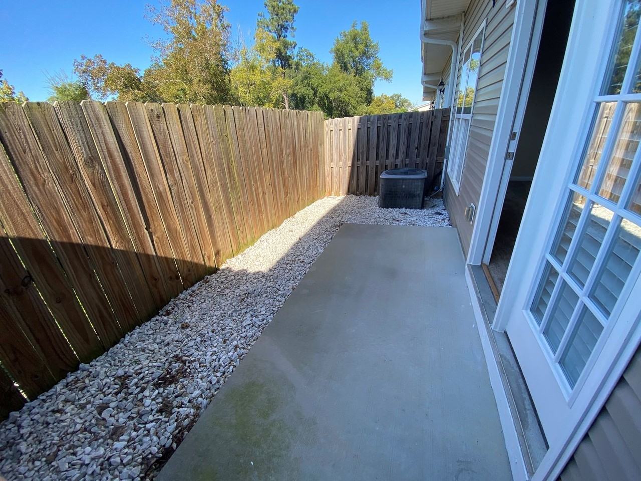 2075 Reserve Ln - Photo 2 of 19