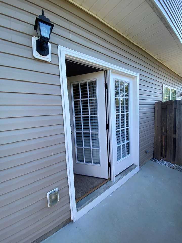 2075 Reserve Ln - Photo 3 of 19