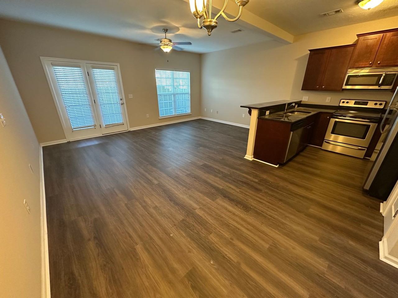 2075 Reserve Ln - Photo 5 of 19