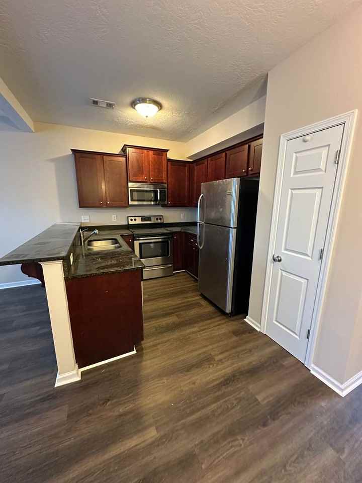 2075 Reserve Ln - Photo 6 of 19