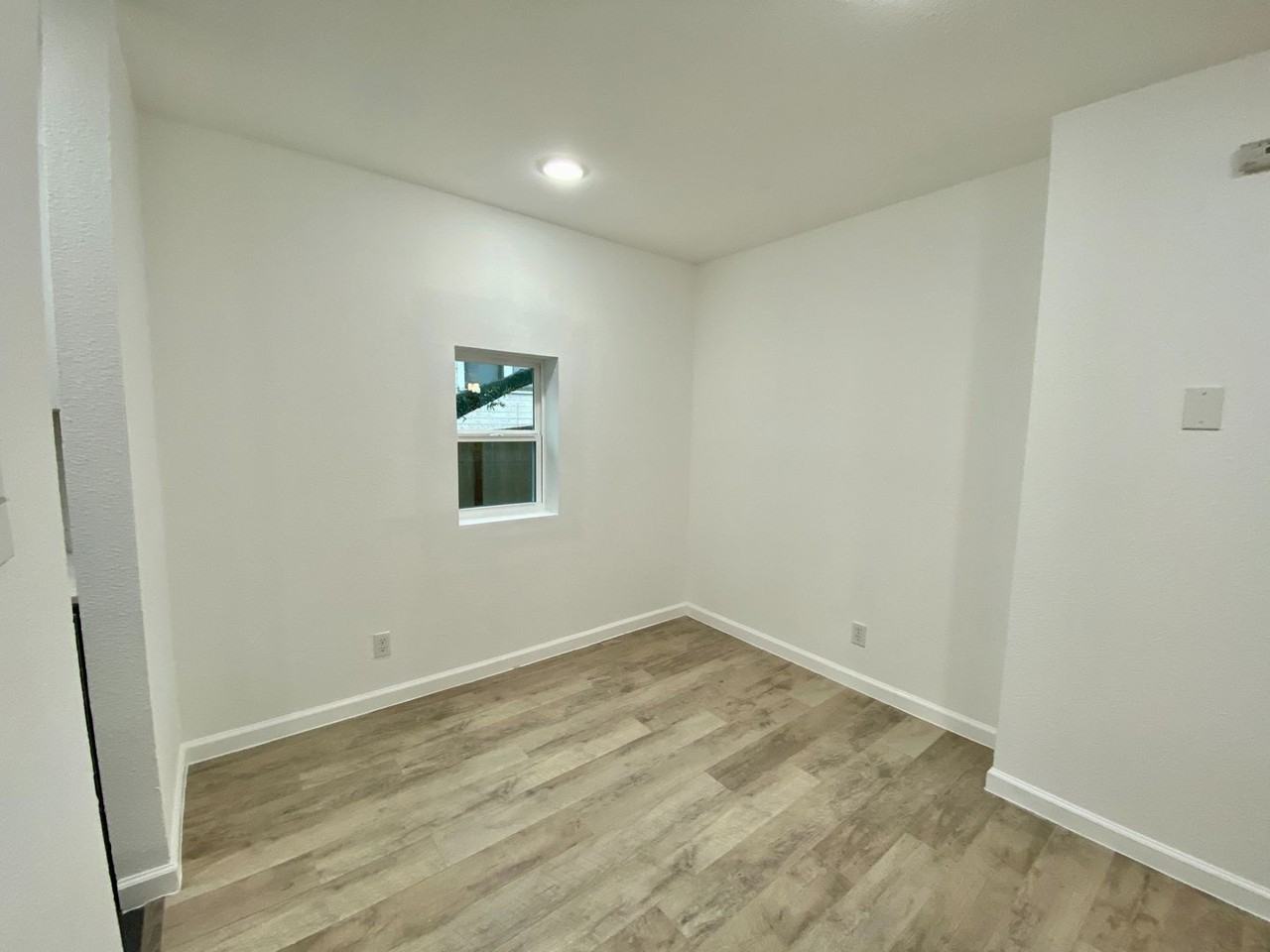 807 Blanco St #304 - Photo 7 of 22
