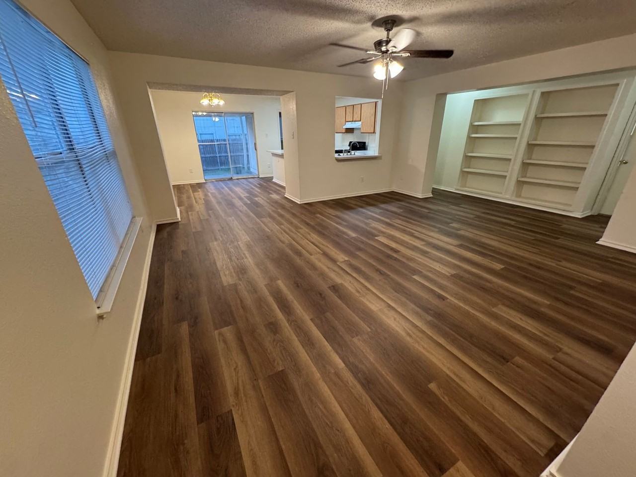 10137 Chapel Glen Ter - Photo 3 of 32