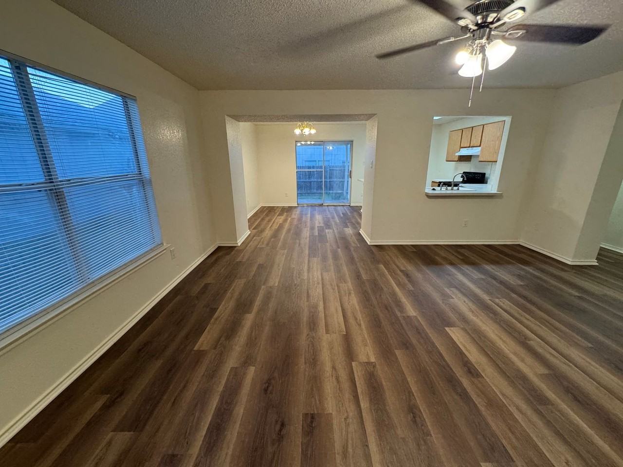 10137 Chapel Glen Ter - Photo 4 of 32