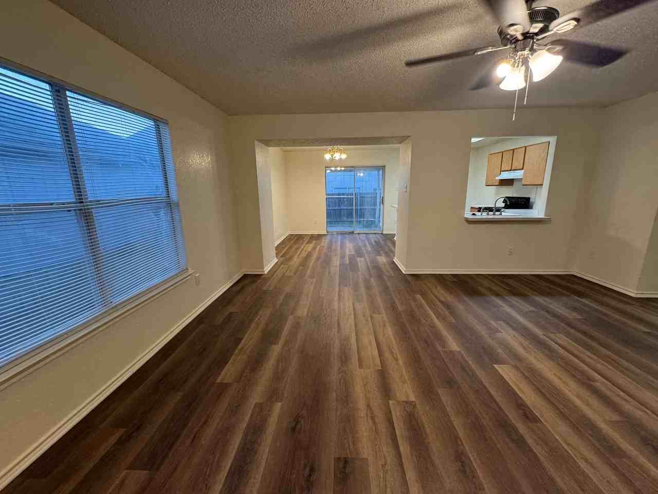10137 Chapel Glen Ter - Photo 5 of 32