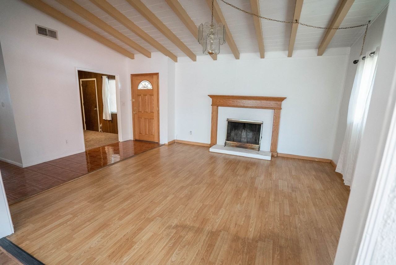 14848 Strathern St - Photo 2 of 17