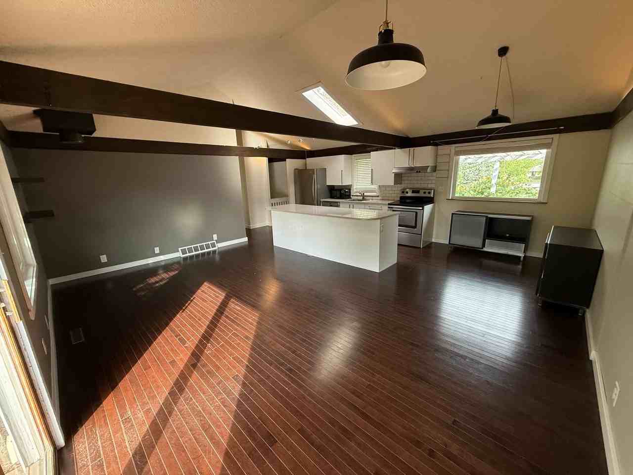 1487 Brown Cir - Photo 2 of 14