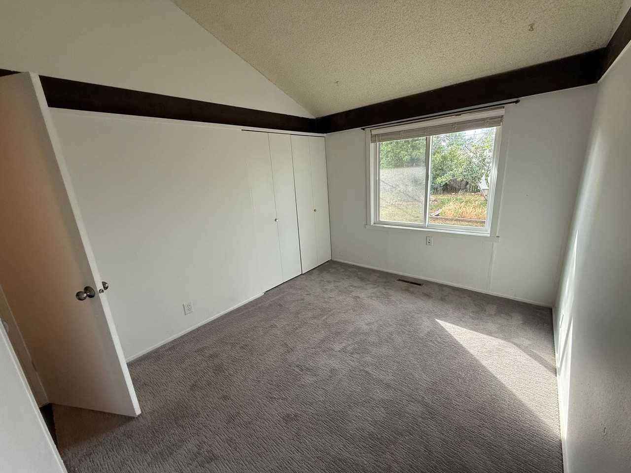 1487 Brown Cir - Photo 4 of 14