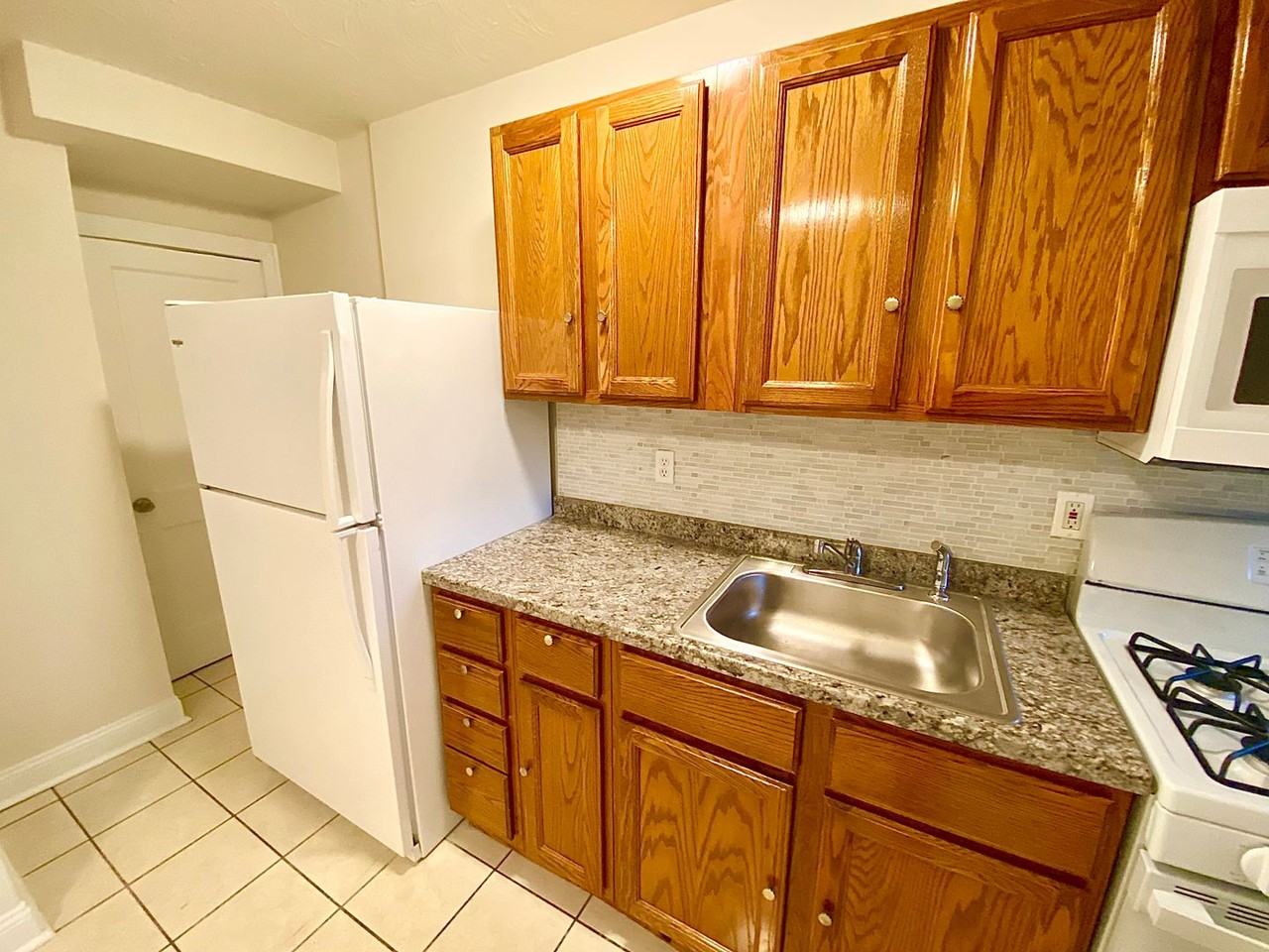 1239 Broening Hwy - Photo 6 of 21