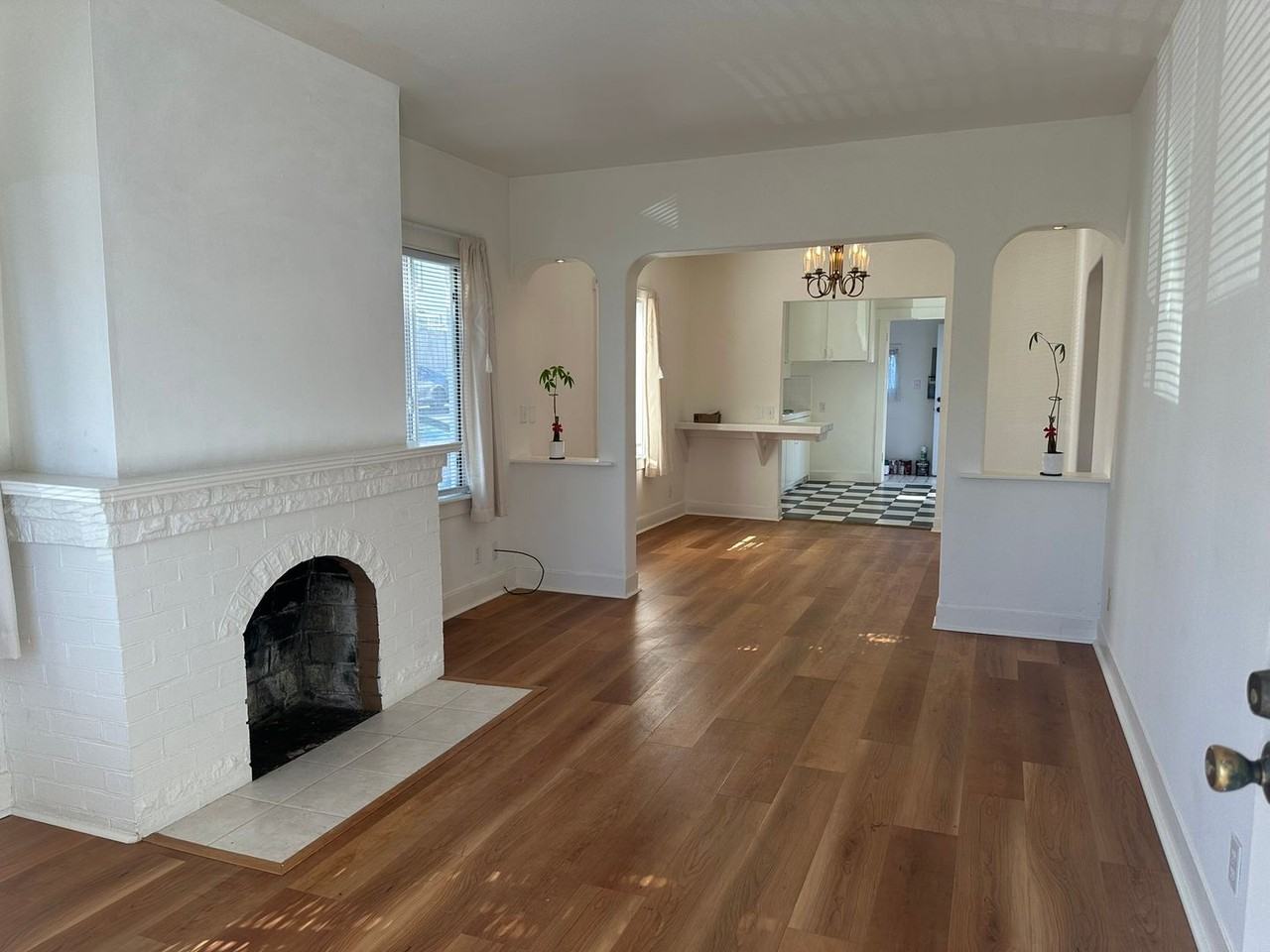 298 Accacia St - Photo 2 of 18