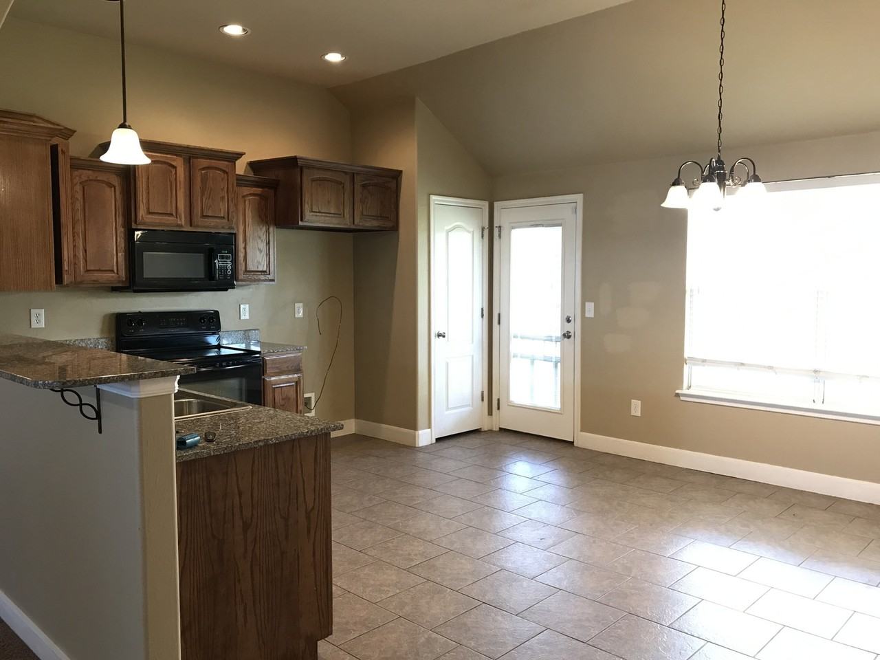 13213 Sw 2nd St - Photo 4 of 12