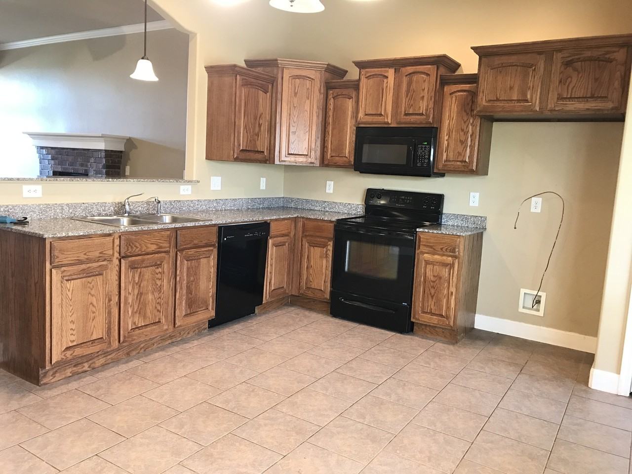 13213 Sw 2nd St - Photo 5 of 12