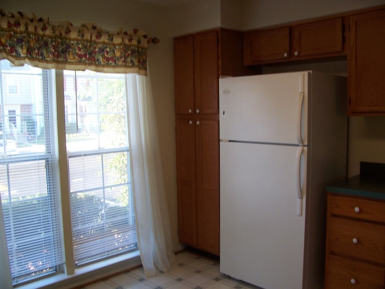 692 Lions Gate Ln - Photo 6 of 19